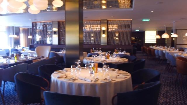 Celebrity Edge Tour & Review ~ Celebrity Cruises ~ Cruise Ship Tour & Review [4K Ultra HD] смотреть онлайн