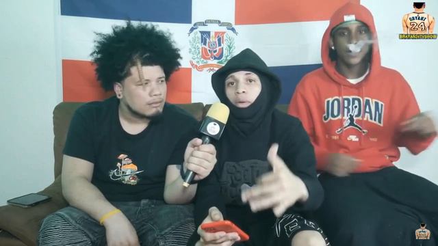 Ty king canción en la qe tira a todo el mundo смотреть онлайн