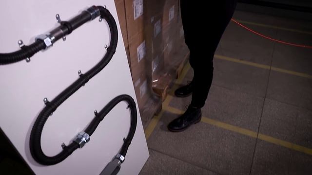 Как протянуть провод в гофру или металлорукав смотреть онлайн