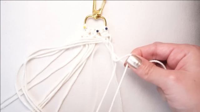 Top 10 easy macrame patterns for keychain ideas beginners friendly | Easy Christmas craft gift idea смотреть онлайн