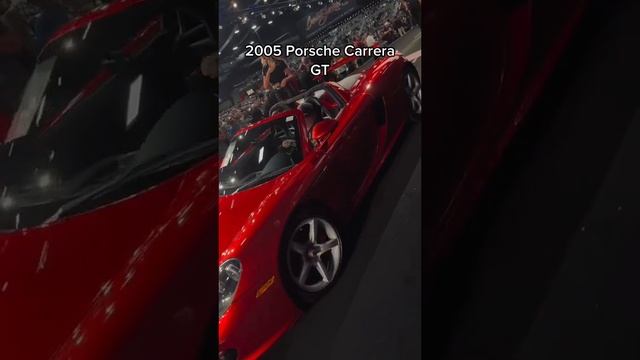 Ferrari F40 + Porsche Carrera GT - BARRETT-JACKSON смотреть онлайн