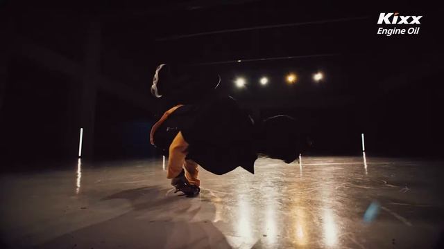 Рекламная кампания KIXX & Jinjo Crew: танцевальный номер KAZINO смотреть онлайн