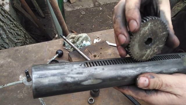 Обзор самодельного сверлильного станочка смотреть онлайн