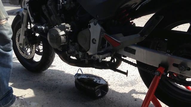 Honda Hornet 600 - Плановое Техническое Обслуживание смотреть онлайн