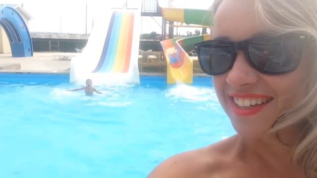 Аквапарк 1 сентября! смотреть онлайн