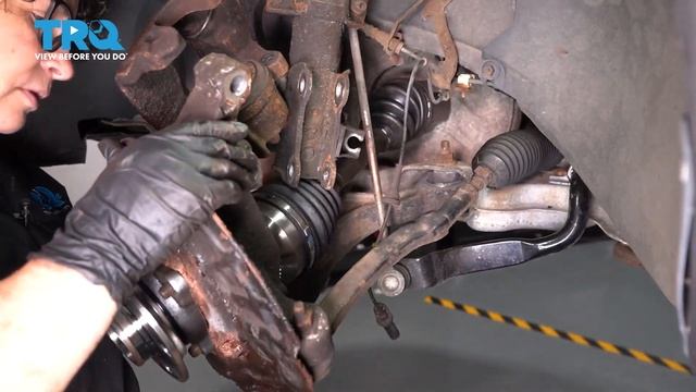 How To Replace Left Front CV Axle 2001-2007 Volvo V70 XC