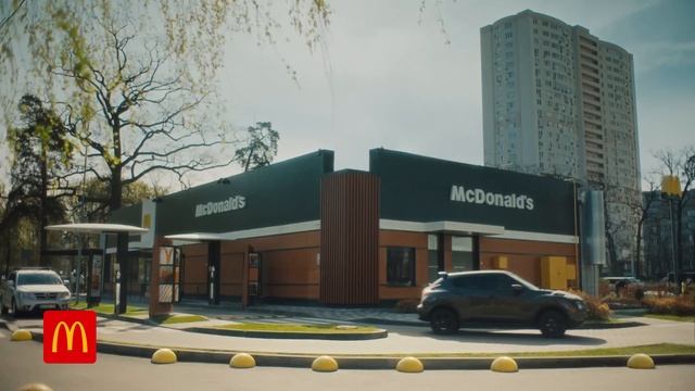 Заціни новий Чікен Джуніор в МакДональдз! смотреть онлайн