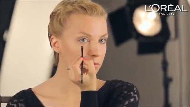 Простой макияж для серо зеленых глаз смотреть онлайн