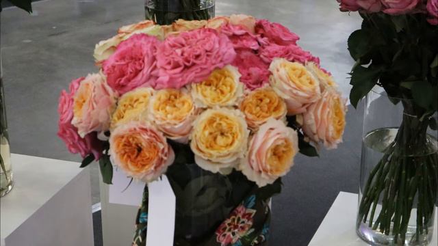 FLOWER ARRANGEMENT IDEAS PART 1 | FLOWERS EXPO 2019 | MOSCOW RUSSIA смотреть онлайн