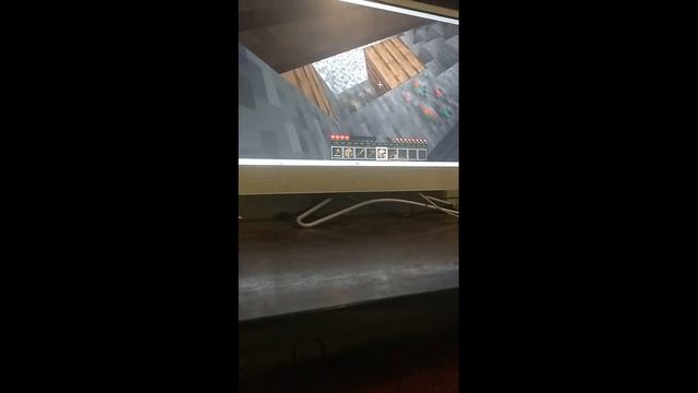 Дом в шахте. Выживания в майнкрафт на пк. серия 1 смотреть онлайн