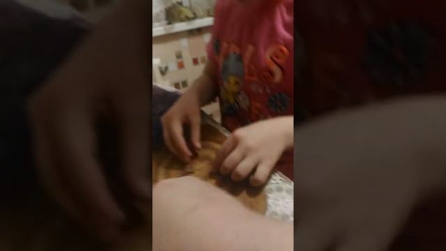 чери кери Как чистить фундук дома смотреть онлайн