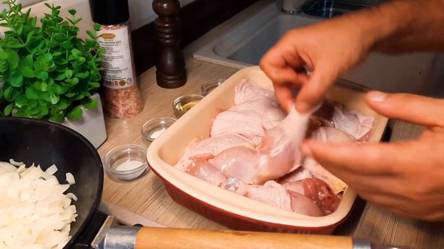 МАЛО кто так готовит КУРИЦУ! УЖИН за 30 минут без возни. Делюсь СЕКРЕТОМ смотреть онлайн