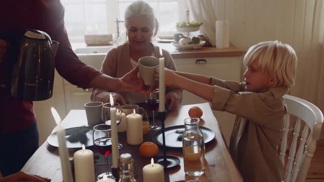 Его родители лезут в нашу жизнь