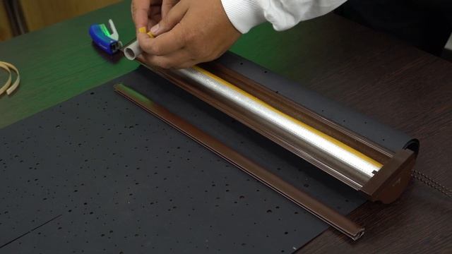 Замена ткани рулонных штор УНИ-2 на перфорацию НОЧНОГО ГОРОДА смотреть онлайн