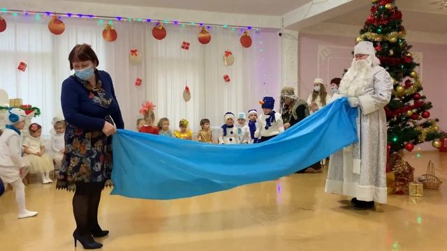 Игра с Дедом Морозом, новогодний утренник смотреть онлайн