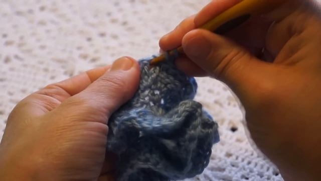 Шапка по спирали крючком .Braid Hat Crochet spiral . (Шапка #63) смотреть онлайн