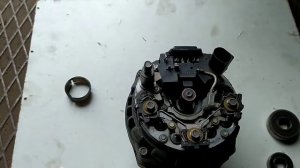 если при ремонте генератора у вас обрыв провода обмотки и не возможно припаять к коллектору .