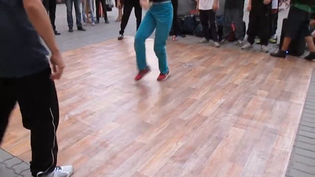 БРЕЙК ДАНС В РОССИИ \ УЛИЧНЫЕ ТАНЦЫ В КАЗАНИ смотреть онлайн