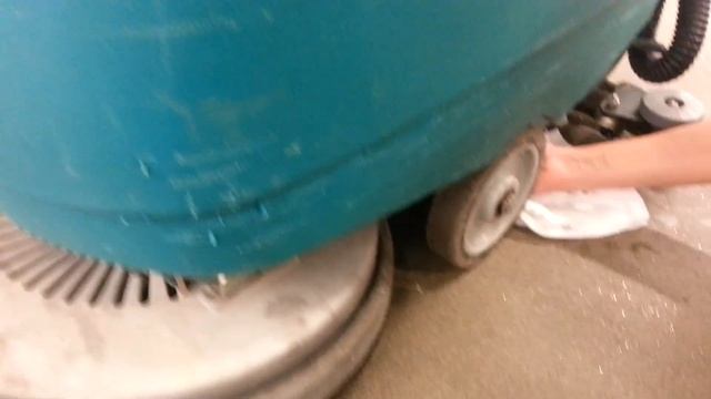 Супер уборочная машина в Эльдорадо смотреть онлайн
