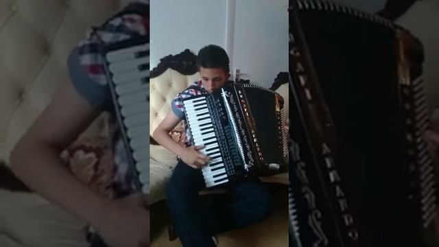 Цыган играет танго смотреть онлайн