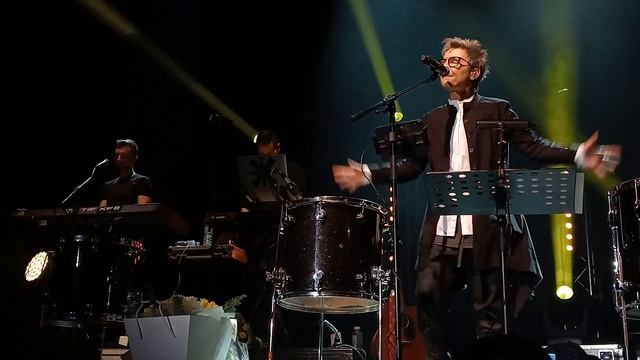 Сурганова и Оркестр - Золотое пятно. 30.12.2022 Клуб "1930" смотреть онлайн