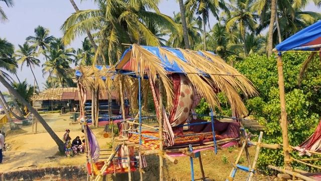 Пляж Анджуна ( Anjuna Beach ) Северное Гоа в 2021 году смотреть онлайн