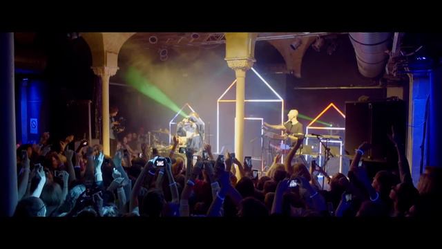 Troye Sivan - YOUTH (Live) (Vevo LIFT)