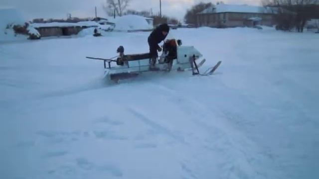 Снегоход с двигателем Хонда св400 (12) смотреть онлайн