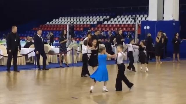 Войтеховский Тимофей-Перепёлкина Варвара Огни Москвы 2016 смотреть онлайн