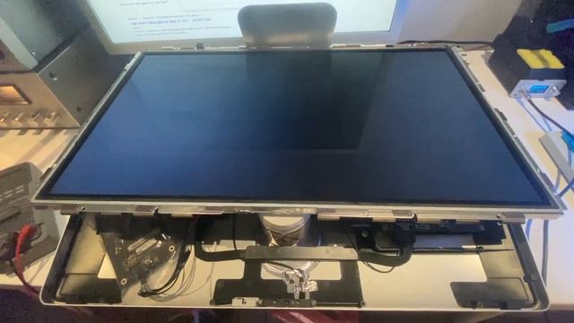 Thunderbolt Display frankenstein mod - Backlight FIX смотреть онлайн