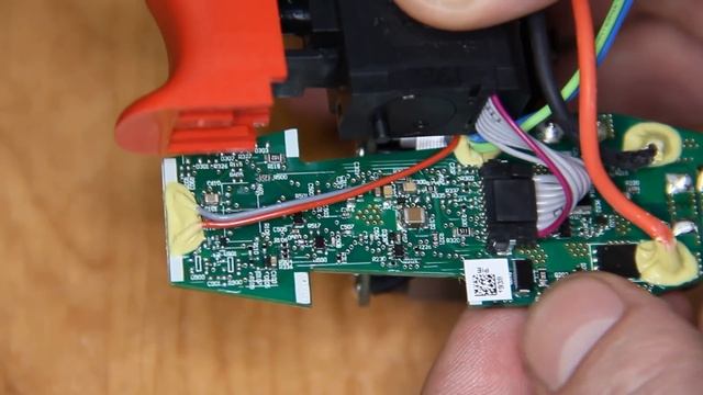 Бош Удивил!! Новинка от BOSCH Шуруповерт GSR 18V-50 смотреть онлайн