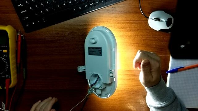Сколько протянет LED светильник в часах? смотреть онлайн