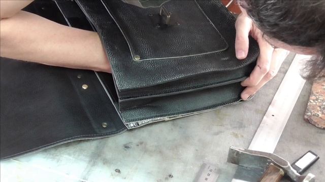 Кожаный портфель ручной работы (создание прототипа). Часть 3. смотреть онлайн