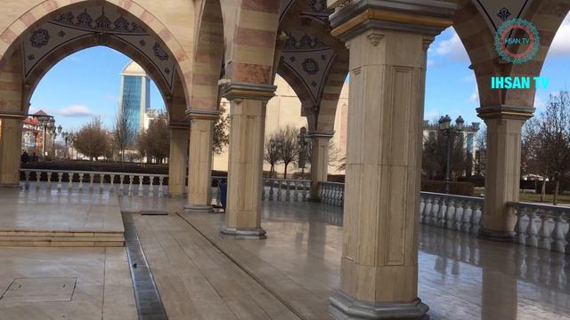 Красивое чтение Азана , Ихсан-Раупов أجمل أذان