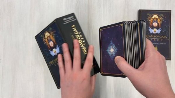 Dreams of Gaia Tarot. Мечты о богине Земли. Таро (81 карта и руководство по работе с колодой)