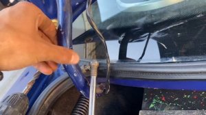 // Газовые упоры ВАЗ 2110 на багажник //