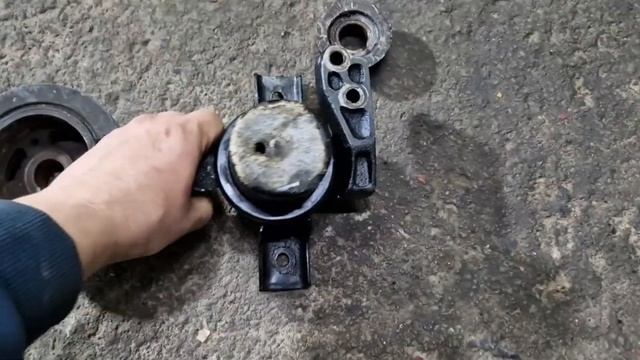 Geely Ck причини  вибрации двигателя и кузова