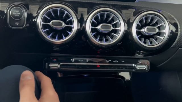 Мерседес А-класс 2019 г 1.3 АМТ