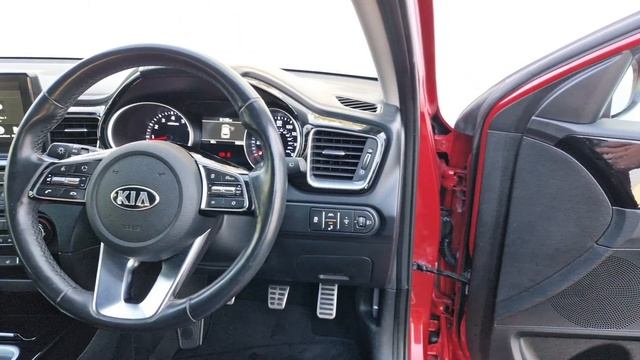 Acorn Kia - Kia Ceed 1.4 T-GDi FIRST EDITION смотреть онлайн