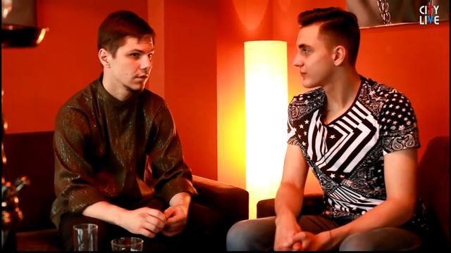 Встреча молодых бизнесменов в Hookah Bar|Cash смотреть онлайн