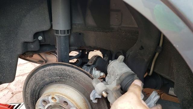 Cambiar frenos traseros del audi A3 2015 смотреть онлайн