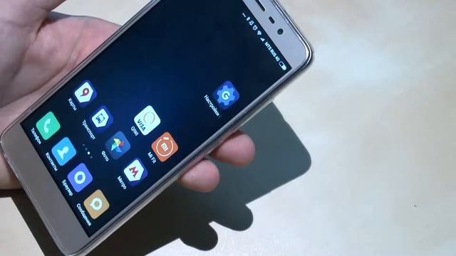 Обзор фитнес-браслета Xiaomi MI Band 2 / Купить Xiaomi MI Band 2 в Москве и России смотреть онлайн