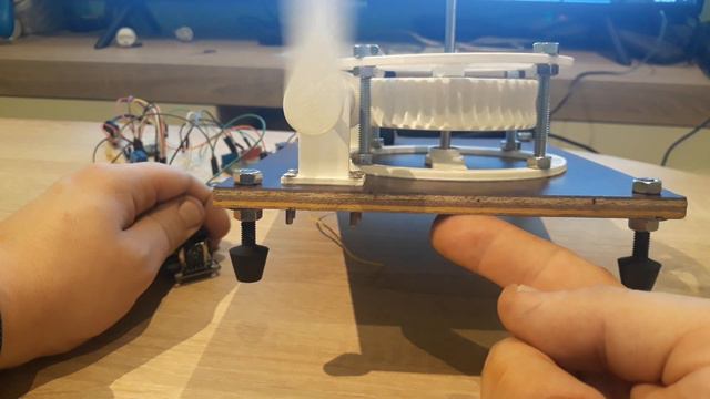 3D Printed worm drive powered by stepper motor смотреть онлайн