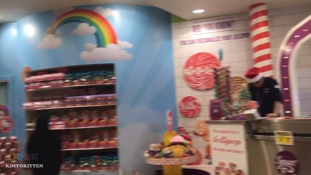 Candylicious in Dubai Mall- Great Candy Store - Christmas Shopping Video - KIMYOKITTEN смотреть онлайн