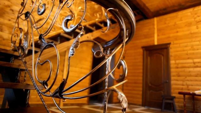 лестница с элементами ковки смотреть онлайн