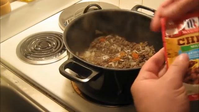 Drunk Man's Wild Game Chili смотреть онлайн