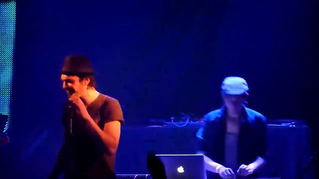 JULIAN & DER FUX - Speckbrot смотреть онлайн