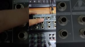 ПОВЕРХНОСТНЫЙ ОБЗОР МИКШЕРНОГО ПУЛЬТА BEHRINGER XENYX 802.