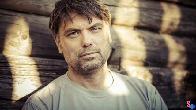 - Хороший ты мужик, работящий. Да брезгливый больно. И мною вон побрезговал, - усмехнулась Наташка