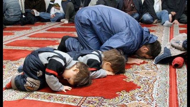 4. Намаз. Смирение и услада в намазе. (Коран 23:2) смотреть онлайн